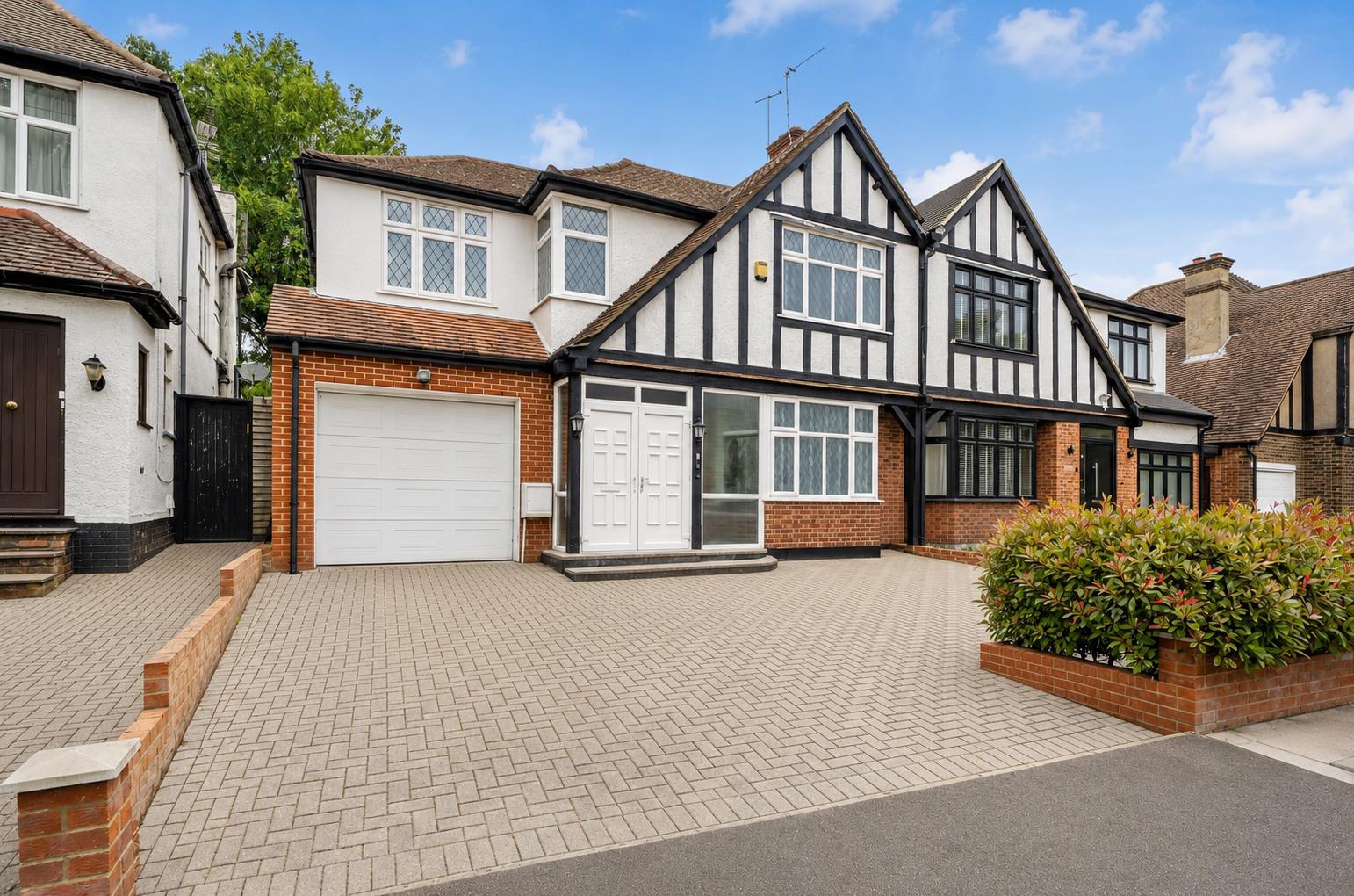 Pangbourne Drive, Stanmore, HA7, Stanmore